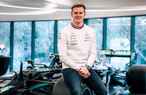 Schumacher, Mercedes’in yedek pilotu olacak!