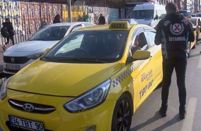 Kadıköy’de taksi denetimi! 12 şoföre ceza kesildi