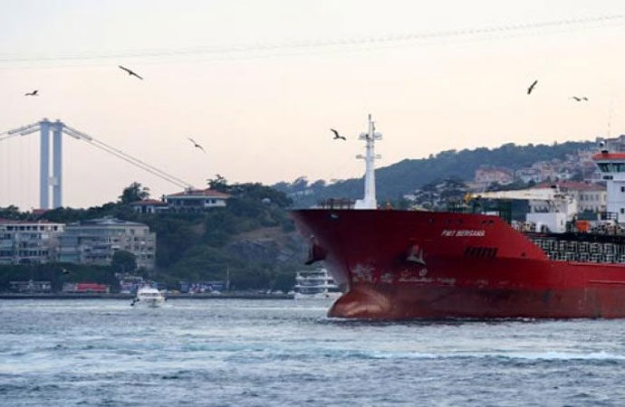 Boğazlardaki tanker krizine Rusya’dan açıklama