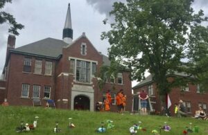 Kanada’da kilise okullarının bahçesinde 66 potansiyel çocuk mezarı tespit edildi