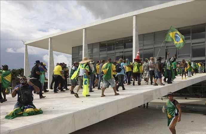 Brezilya Devlet Başkanı Lula: Bazı polisler göstericilerle işbirliği yaptı