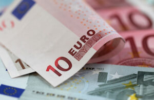 Euro güne yükselişle başladı