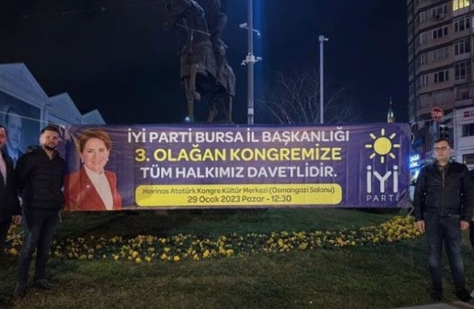 AKP’li belediye İYİ Parti’nin kongre afişlerini toplattı