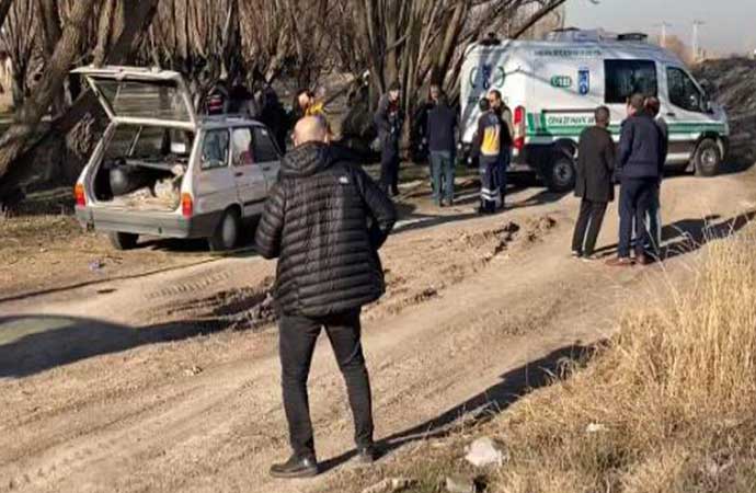 Ankara’da otomobilde üç kişinin cansız bedeni bulundu