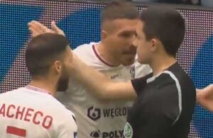 Lukas Podolski kendi düzenlediği turnuvadan atıldı