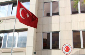 Maskeli saldırganlar Türkiye’nin Marsilya Başkonsolosluğu’na molotof attı