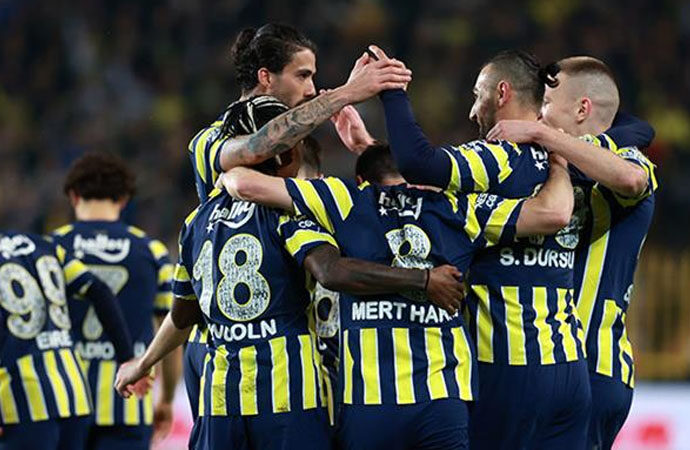 Fenerbahçe’de kritik derbi öncesi ‘sarı’ alarm