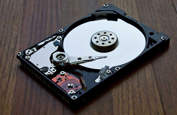 1,4 milyonluk hard disk ele geçirildi