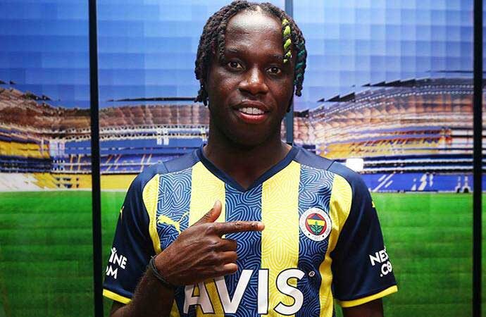Fenerbahçe’den gönderilen Bruma ilk maçında iki gol attı