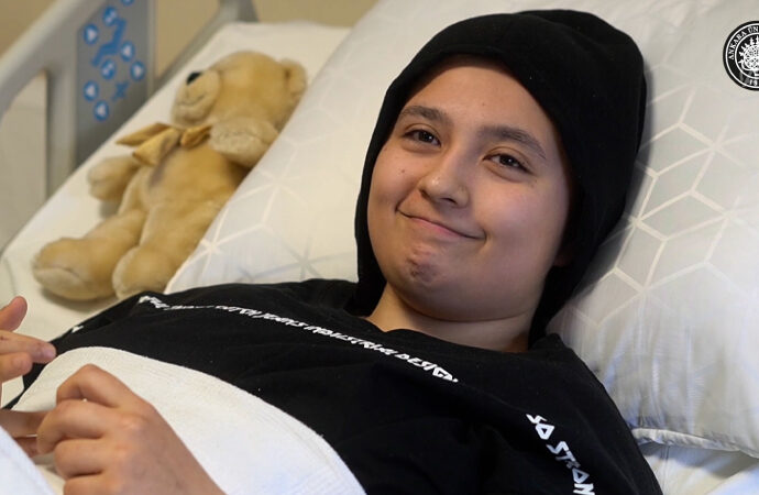248’inci saatte kurtulan 17 yaşındaki Aleyna Ölmez yaşadıklarını anlattı