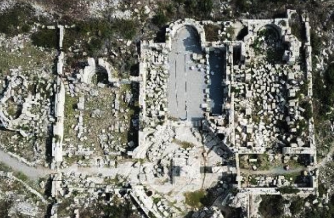 Depremzede Simon’un 1500 yıl önce inşa ettiği manastır depremde ayakta kaldı
