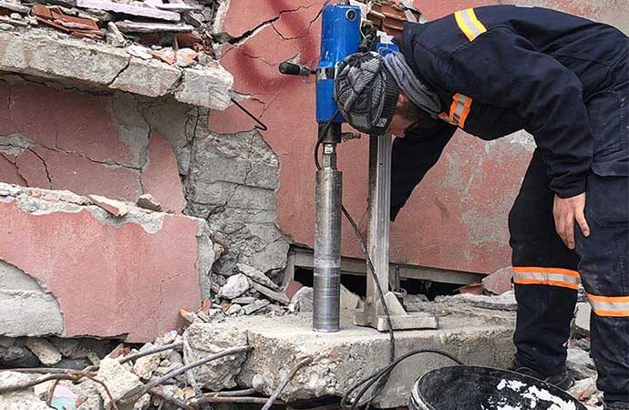 Akademisyen heyeti Adıyaman’daki binaların yıkım nedenini açıkladı