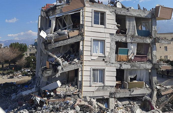 Ev sahipleri depremzede kiracılarından devlet desteğini istedi