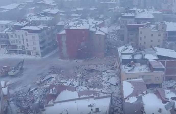Depremin yıktığı Elbistan havadan görüntülendi