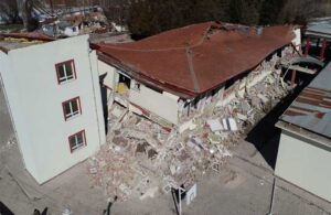 Güçlendirme yapılan okullar depremle birlikte enkaza dönüştü