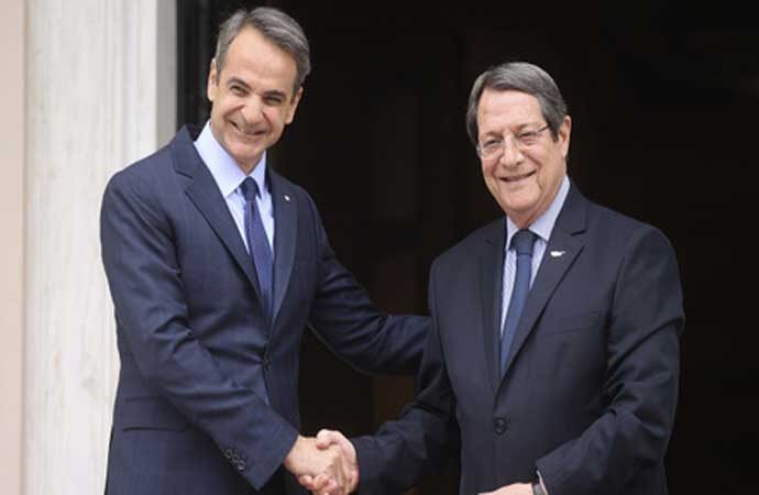 Güney Kıbrıs’tan Yunanistan ordusuna iki buçuk milyon Euro bağış