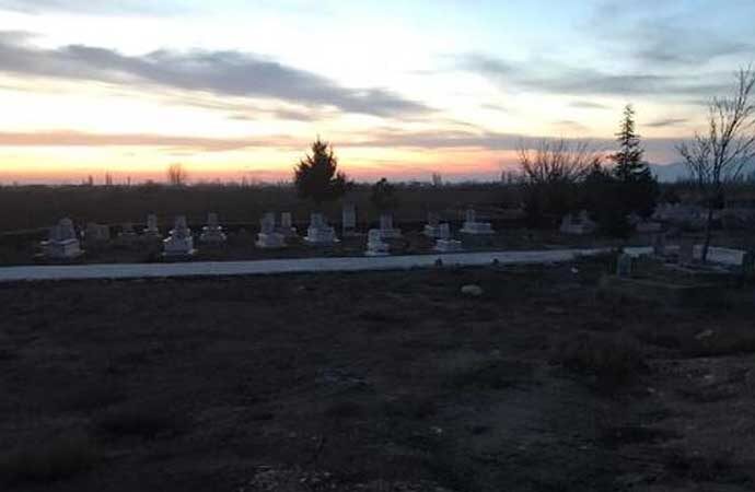 Konya’da şüpheli ölüm! Bedeninin yarısı toprağa gömülmüş kadın cesedi bulundu