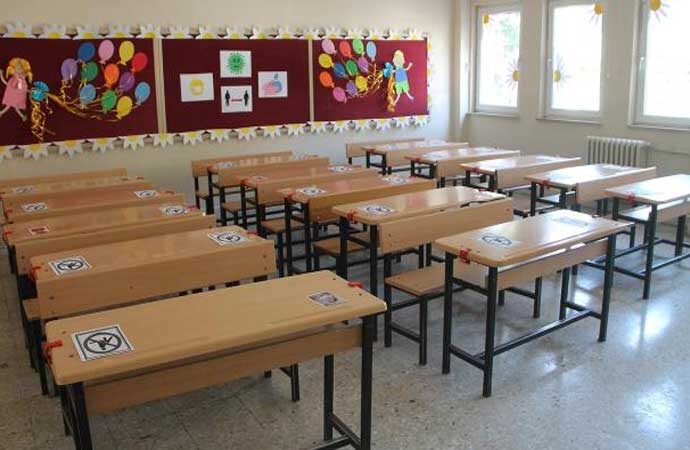 İzmir’de depreme dayanıklı çıkmayan 8 okul için tahliye kararı