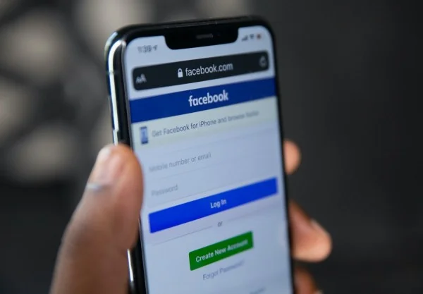 Facebook, statüsünü kaybetmemek adına yeni bir güncelleme daha servis etti