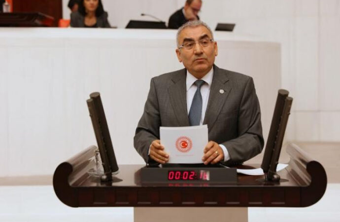 Ankara Milletvekili Ayhan Altıntaş İYİ Parti’den istifasını geri çekti