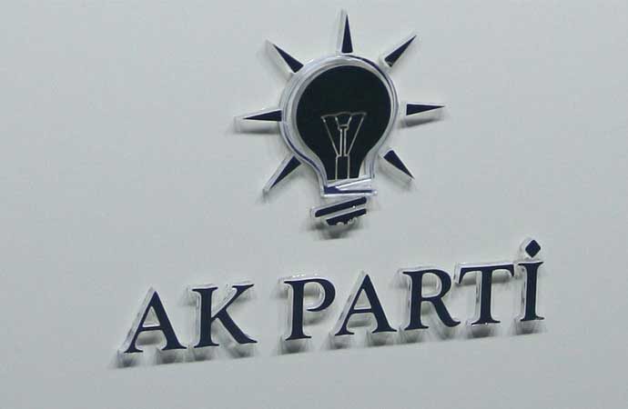 AKP’de beş atama