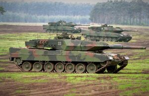 Almanya, Leopard 2 tanklarını Ukrayna’ya gönderdi