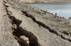 Malatya’da depremler nedeniyle oluşan yarıklar felaketin boyutunu gözler önüne serdi
