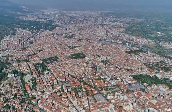 Şehir merkezi ve 6 ilçesi fay hattına kurulu! ‘660 bin insan adeta saatli bomba üzerinde’