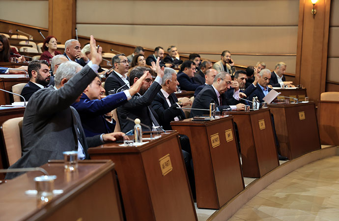 İmar planlarını, İBB Meclisi’nden 3 gün önce paylaşan AKP ilçe başkanına tepki