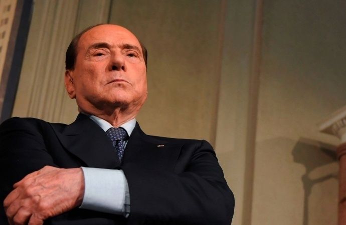 Berlusconi yoğun bakımdan çıktı!