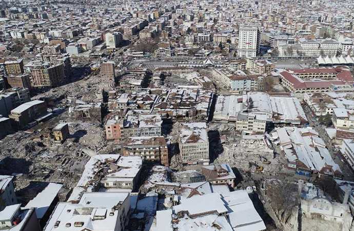 TOKİ’nin deprem ihalesi AKP’li belediyeye gitti