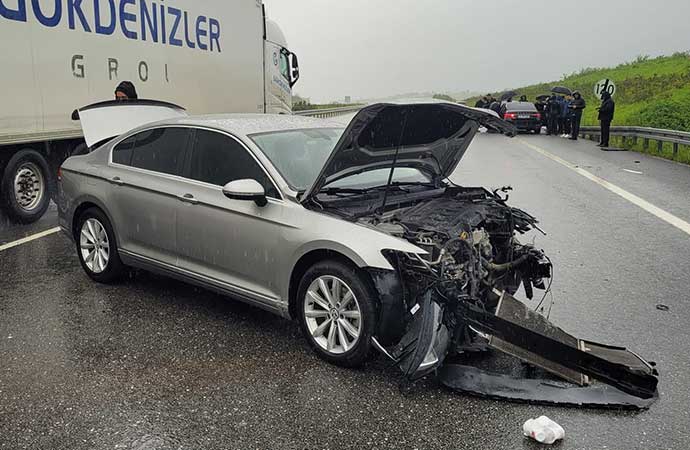 AKP milletvekili trafik kazası yaptı!