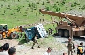 Şırnak’ta askeri personeli taşıyan otobüs şarampole devrildi: Şehit ve yaralılar var