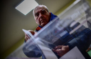 Bulgaristan’da son iki yılda beşinci seçim! Sandıktan koalisyon çıktı