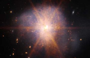 Çarpışan galaksilerden gelen yıldız patlaması böyle görüntülendi