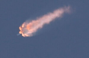 Elon Musk’ın CEO’su olduğu SpaceX’in roketi fırlatıldıktan sonra patladı