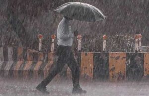 AKOM saat verip uyardı! İstanbul sağanak yağışa teslim olacak