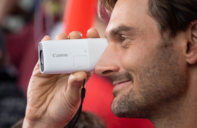 Canon, akıllı telefon üretmeye hazırlanıyor