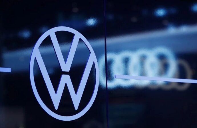 “Volkswagen Golf 400 bin liraya düşecek”