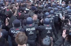 Berlin’de olaylı 1 Mayıs! Polis ve eylemciler arasında arbede çıktı