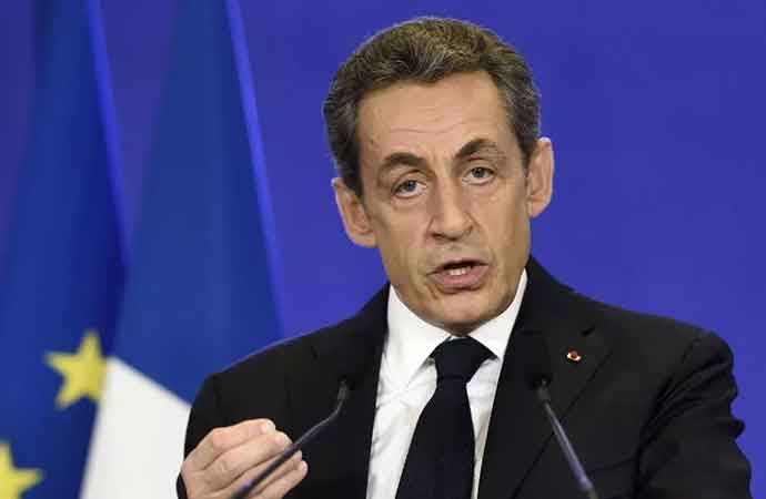 Eski Fransa Cumhurbaşkanı Sarkozy için elektronik kelepçe kararı