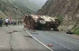 Hakkari’de askeri araç devrildi! 3 yaralı