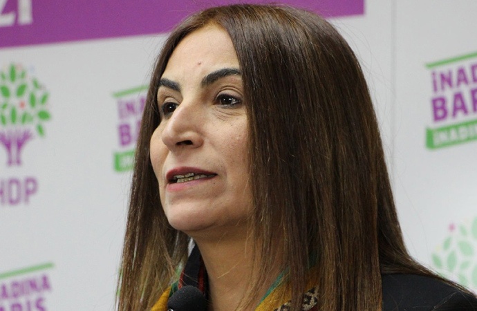 Demans hastası HDP’li Aysel Tuğluk’un hapis cezası bir yıl ertelendi