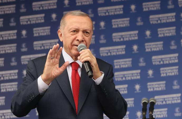 Mitinginde Kılıçdaroğlu’nun montaj videosunu gösteren Erdoğan çirkin siyasetten yakındı