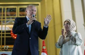 Erdoğan’ın balkon konuşmasındaki sert diline ‘tercüme’ ayarı!