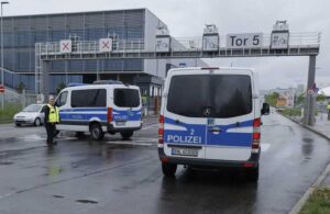 Almanya’da Mercedes fabrikasına saldırı! 2 Türk işçi hayatını kaybetti