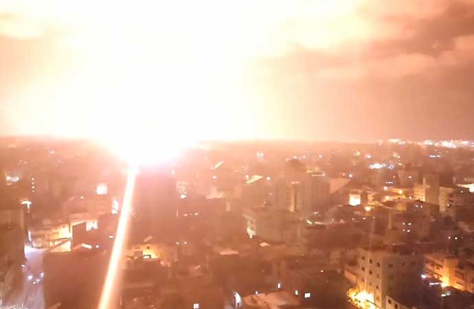 İsrail ordusu, Gazze Şeridi’ne saldırmaya başladı