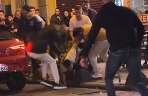 Taksim’de iki grubun tekmeli yumruklu kavgası kamerada