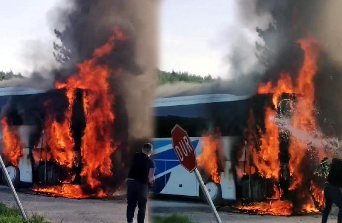 Bolu’da yolcu otobüsü yandı
