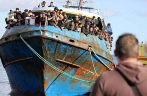 Yunanistan’da batan sığınmacı teknesinde hayatını kaybedenler için Pakistan’da yas!